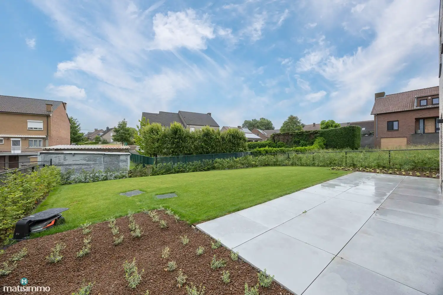 HOOGWAARDIG AFGEWERKTE NIEUWBOUWWONING MET DRIE SLAAPKAMERS EN TUIN (INCLUSIEF TUINONDERHOUD) TE RIEMST foto 25