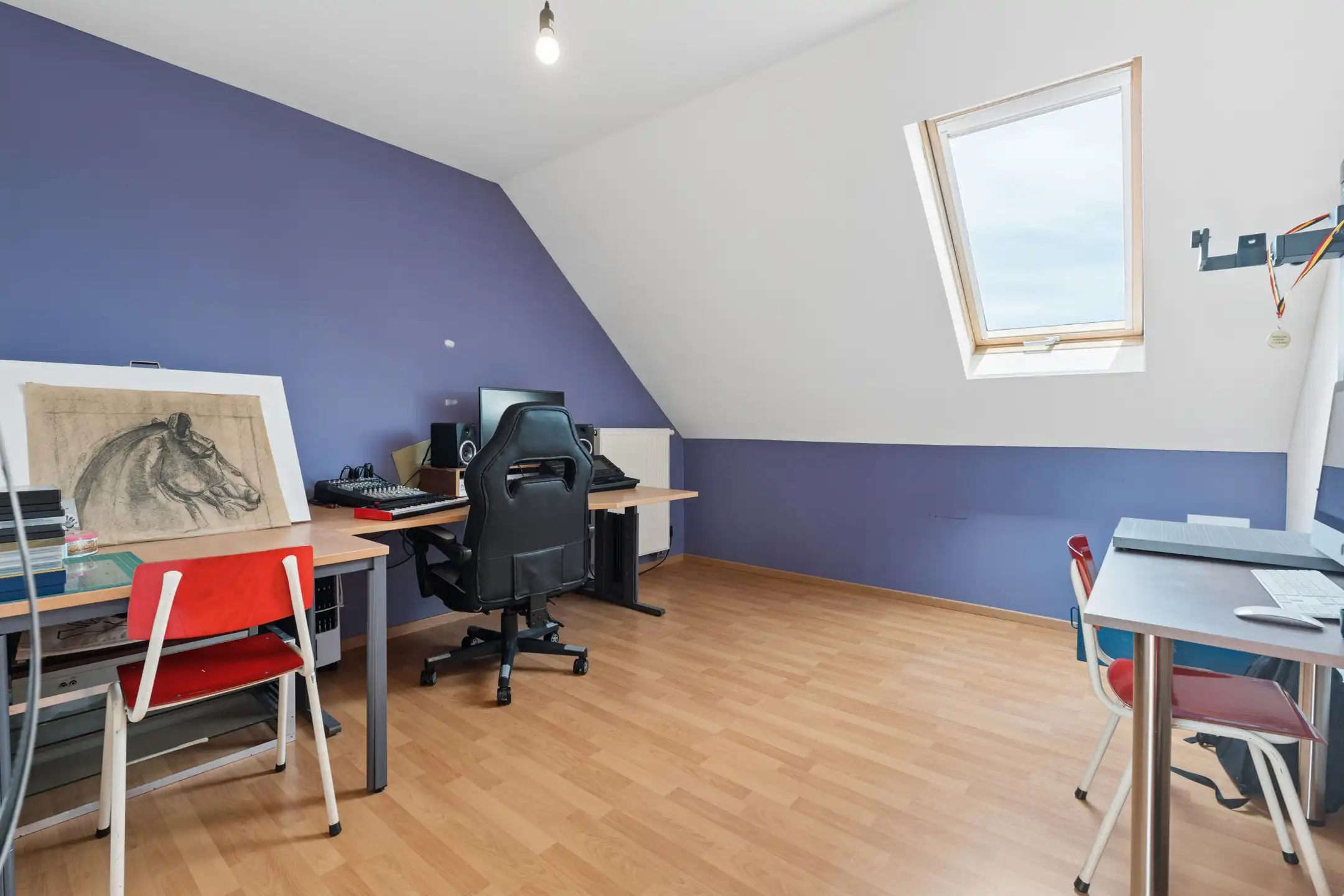 Ruime gezinswoning met garage en 5 slaapkamers.  foto 20