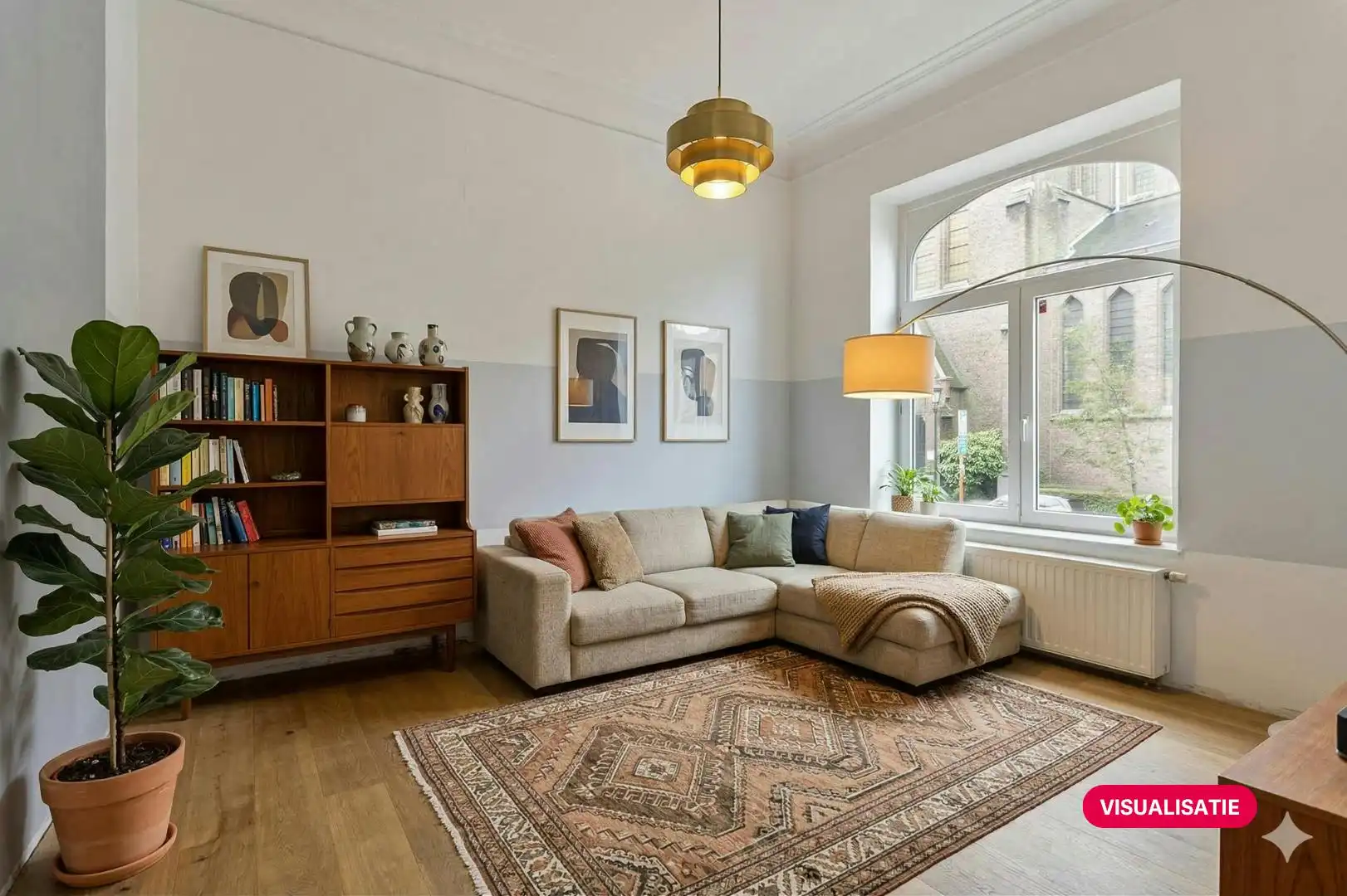 Herenhuis te koop in Schaarbeek! foto {{pictureIndex}}