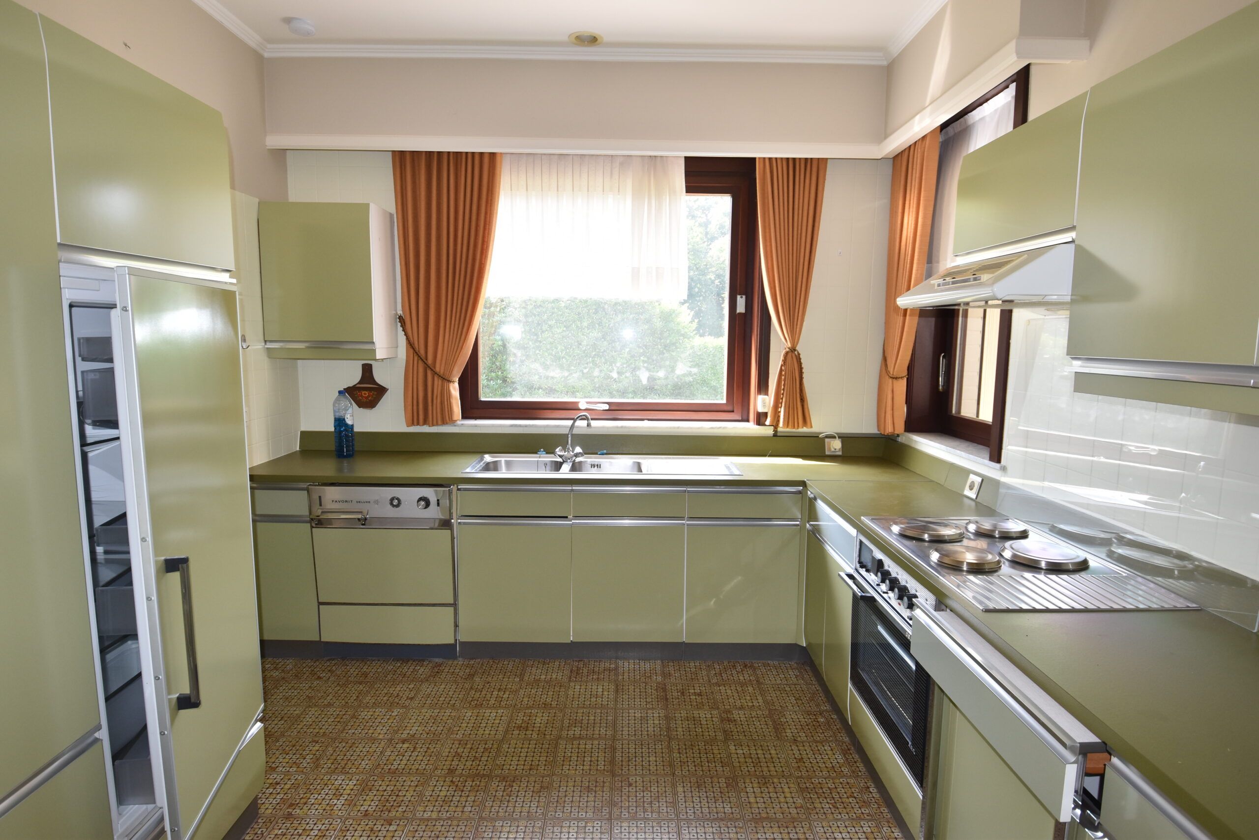 Ruime bungalow met tuin in rustige doodlopende straat te Nieuwkerken foto 8