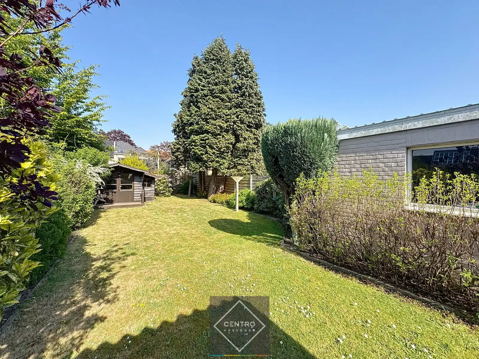 UITERST interessant gelegen woning te Sint-Andries! foto 21