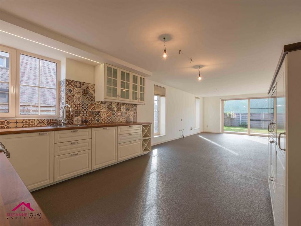Vrijstaande woning, volledig gerenoveerd foto 29