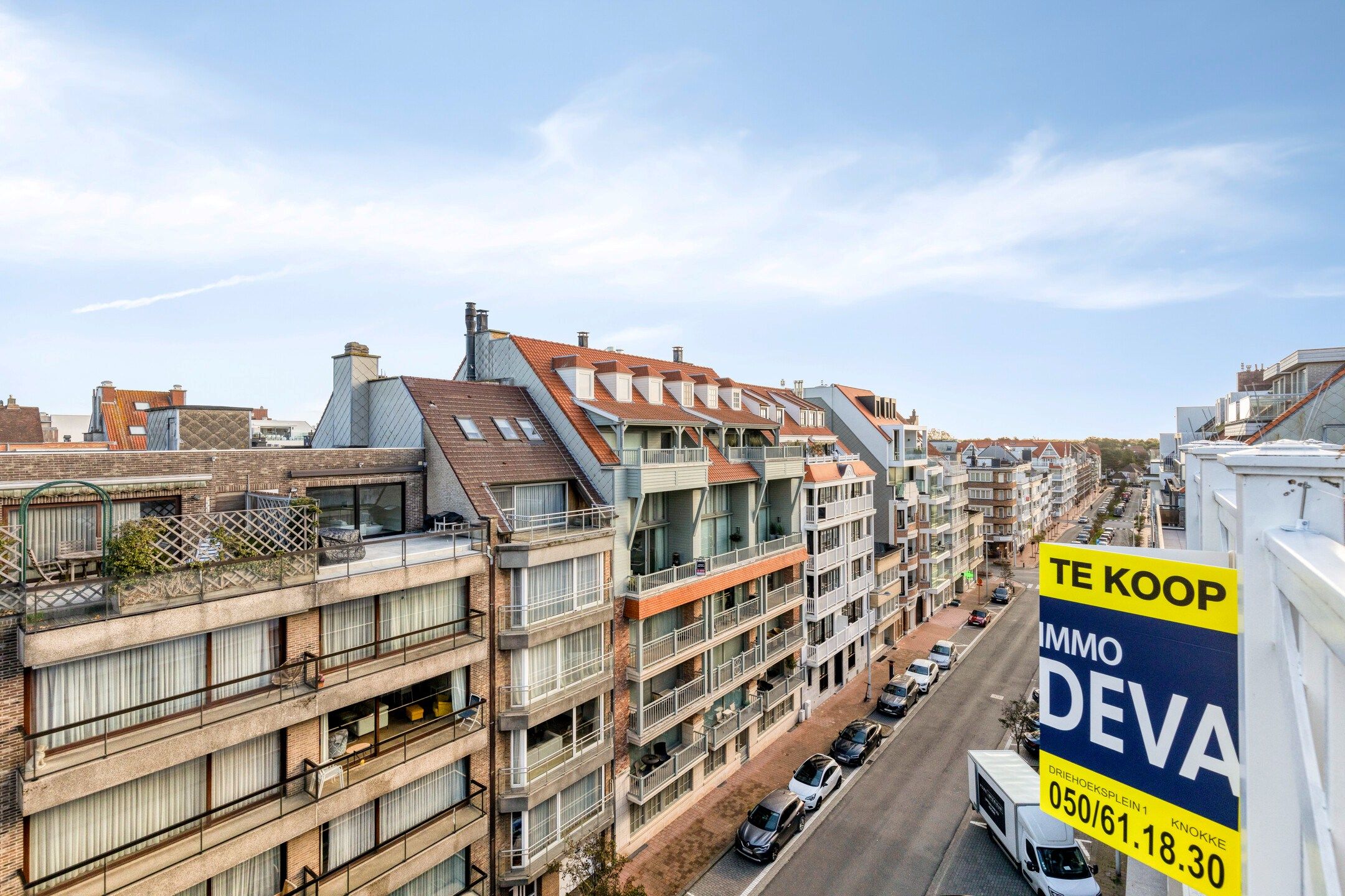 Instapklare duplex gelegen op slechts enkele passen ven het Van Bunnenplein en de zeedijk. foto 6