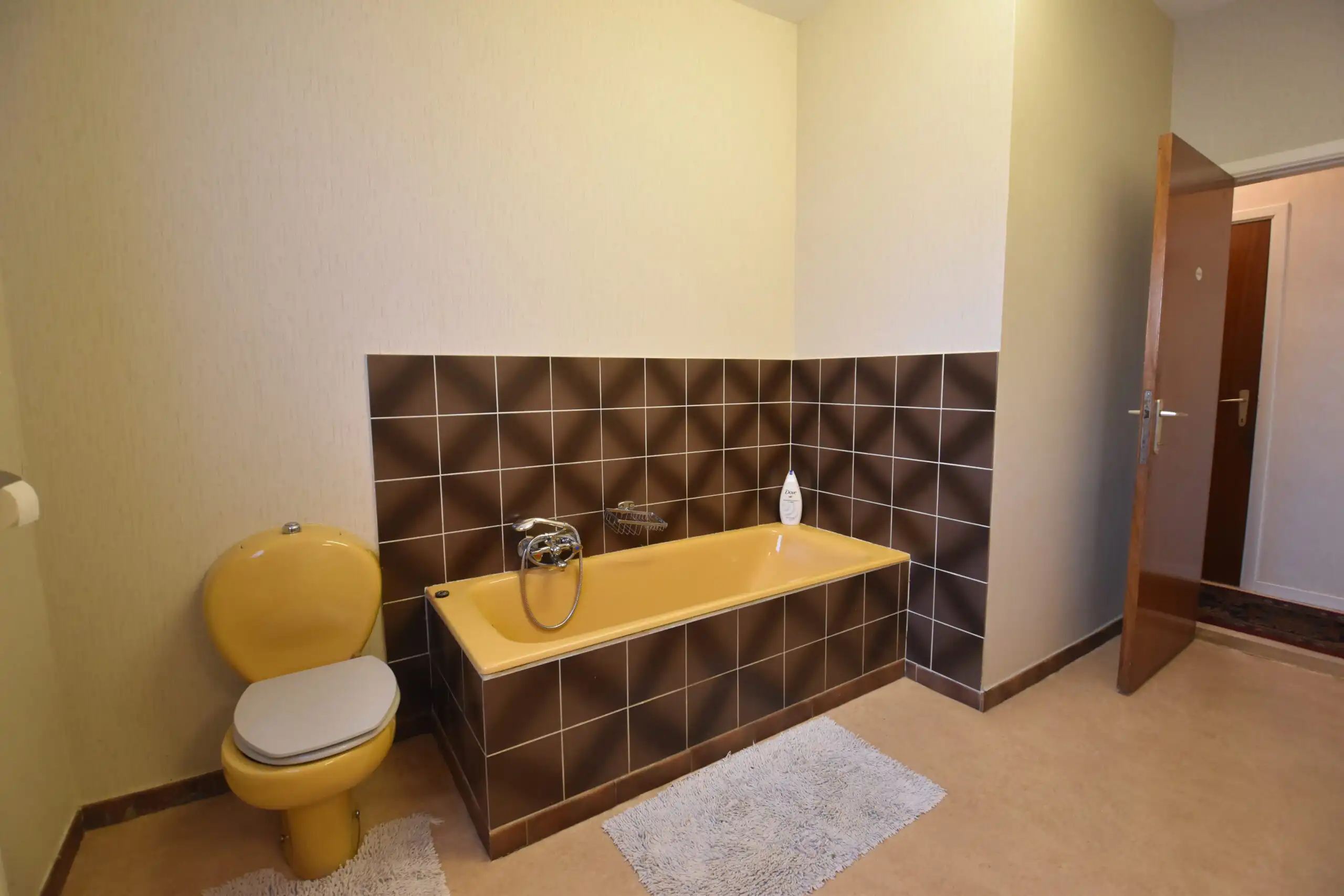 Landelijk gelegen bungalow met 3 slaapkamers en open zicht foto 20