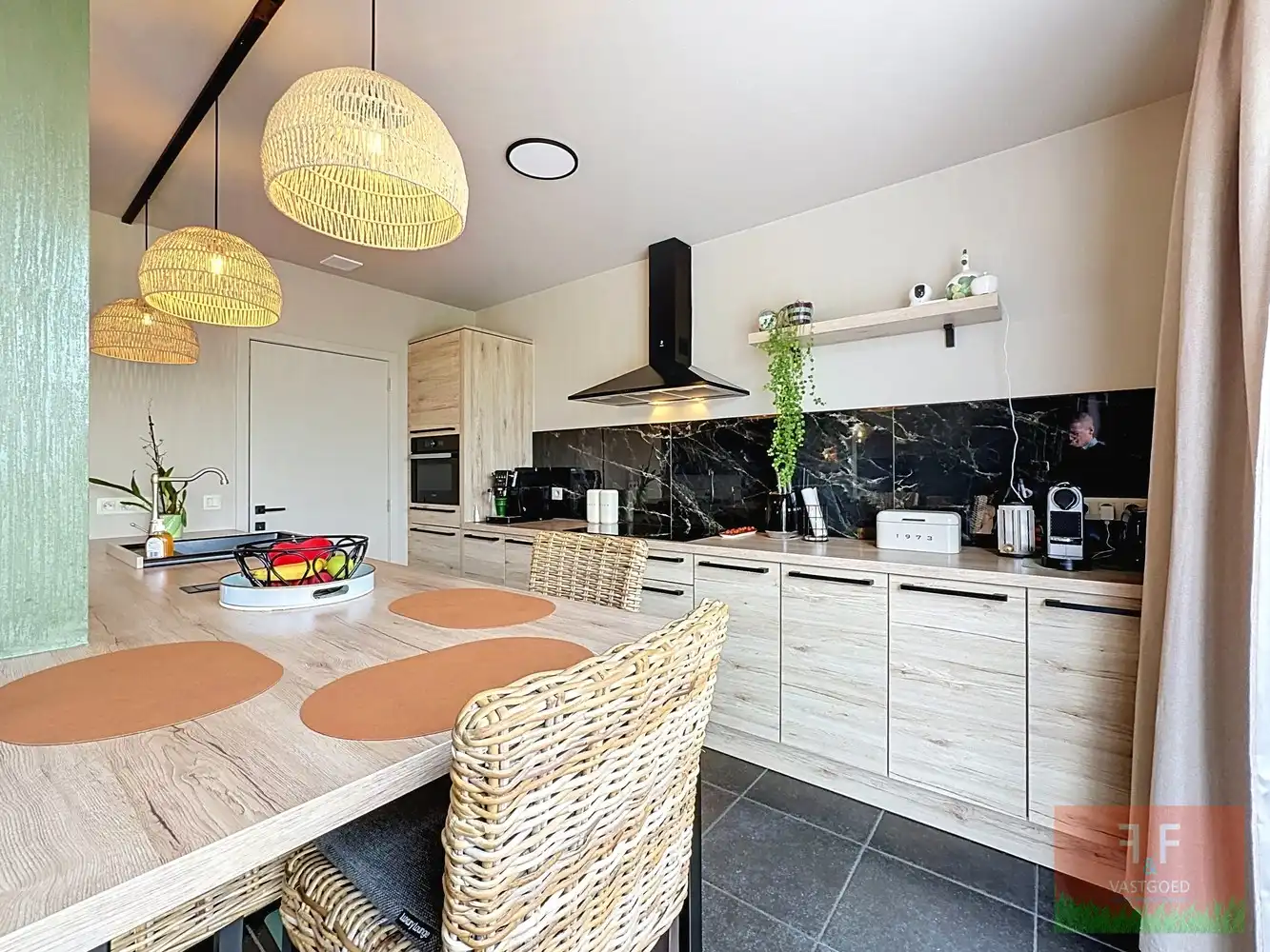 Moderne gezinswoning met 3 slaapkamers, zonneterras en grote tuin te Vlierzele - Instapklaar, gebouwd in 2022! foto 9