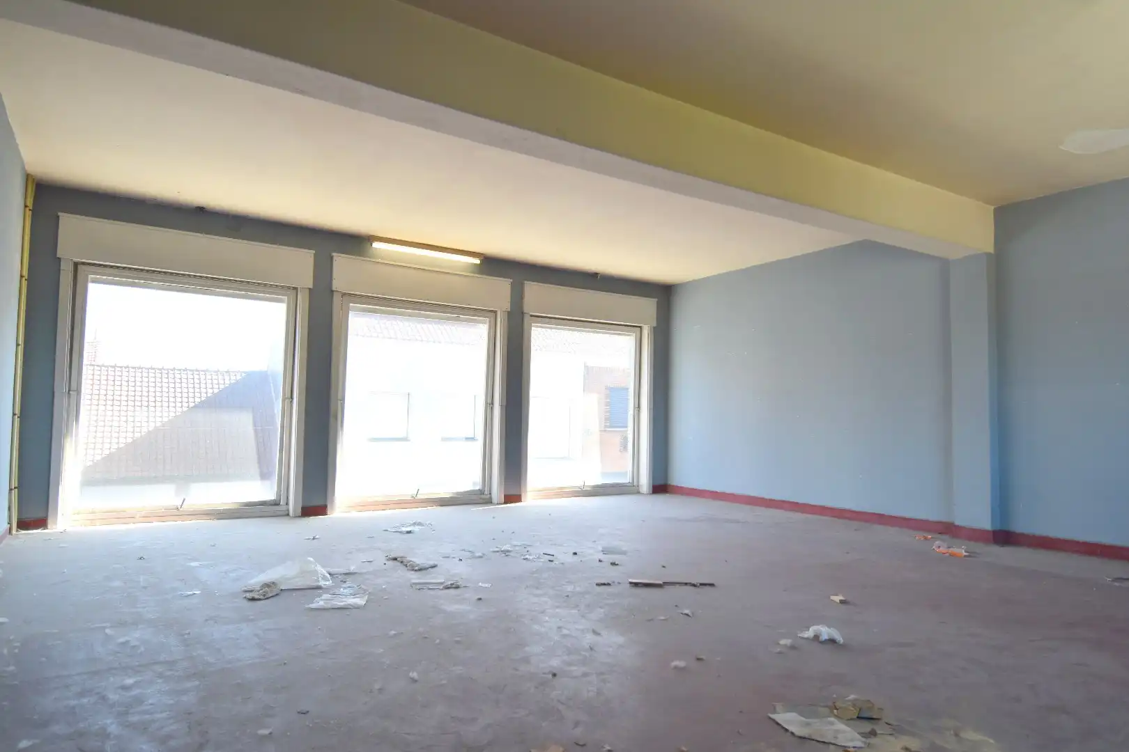 Karaktervolle woning met 3 slaapkamers en naastgelegen polyvalente ruimte (ca. 105 m²) te koop in Beveren-Leie foto 11