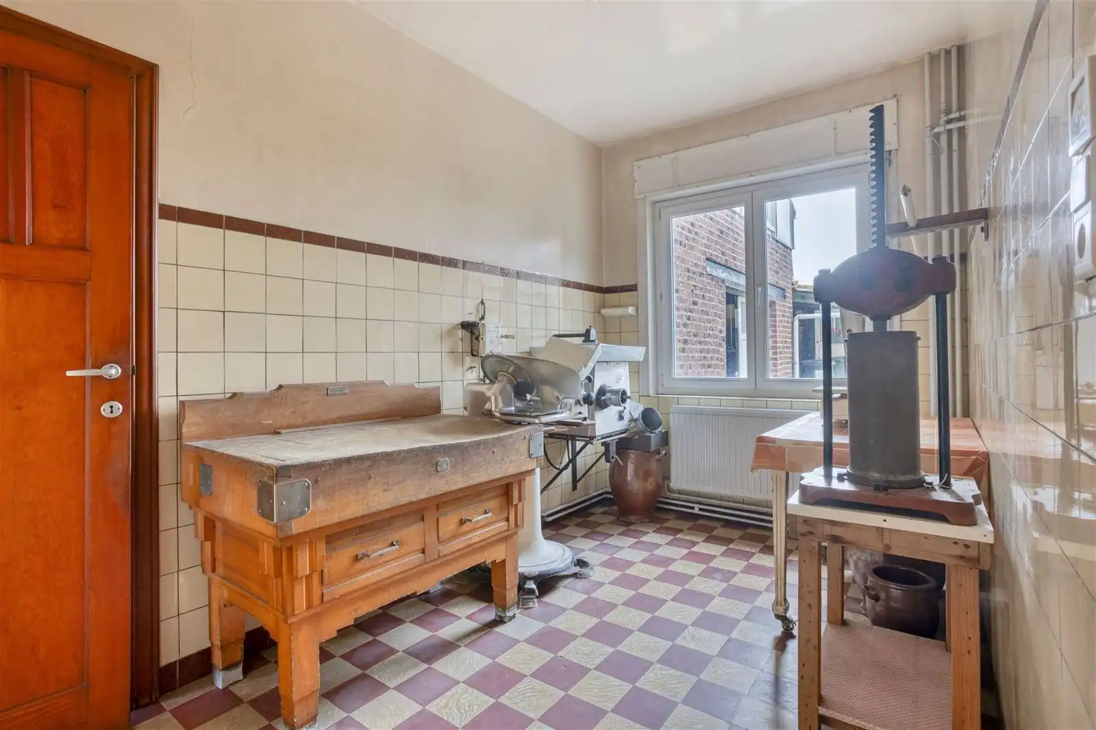 Karaktervolle woning met veel ruimte en potentieel  foto 13