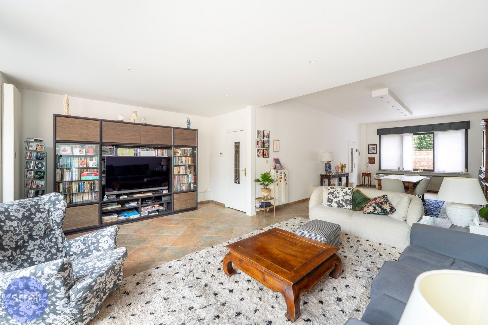 Prachtige woning met grote tuin, 4 slp en 2 badkamers. foto 2