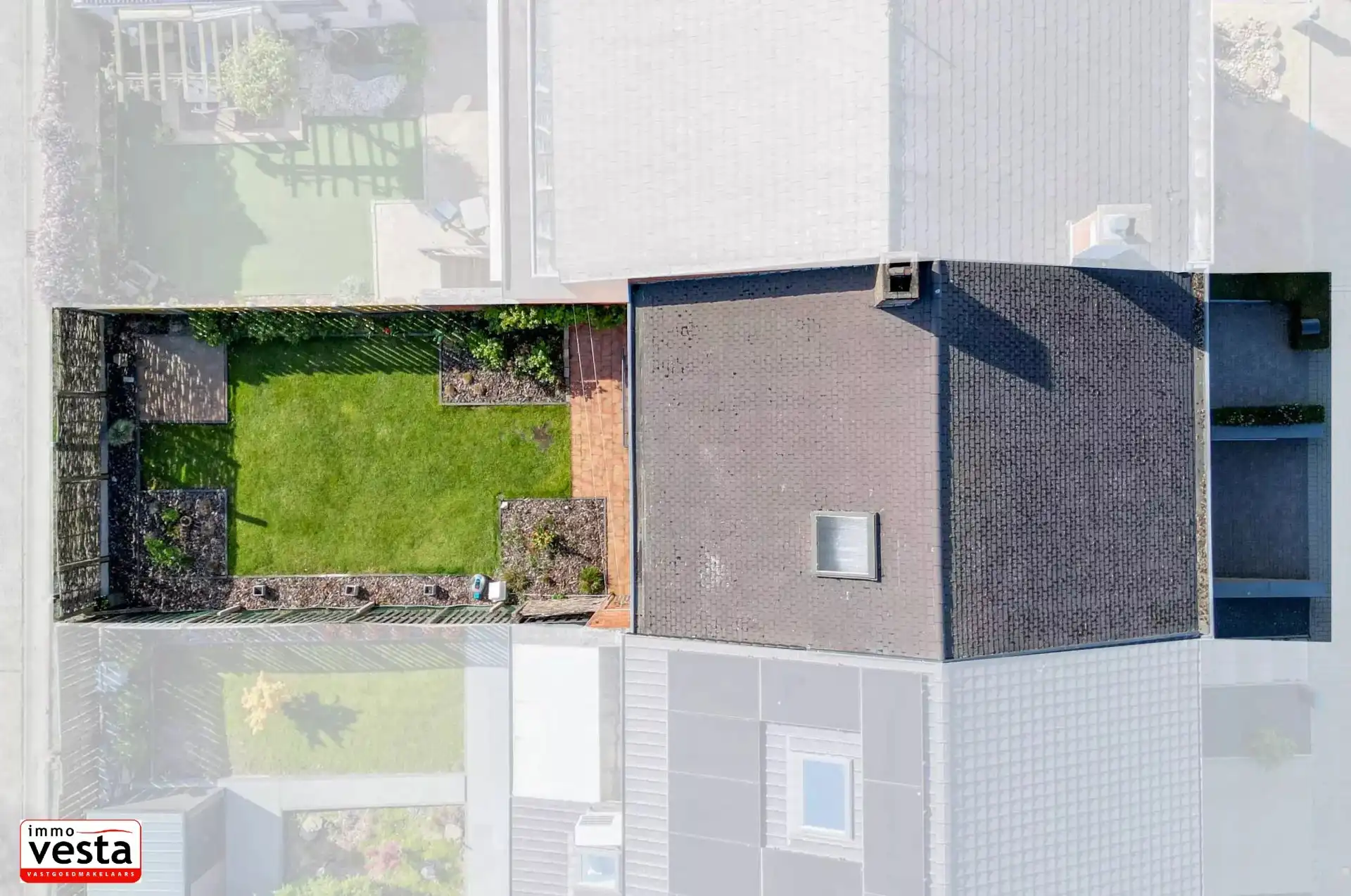 Ruime gezinswoning met 4 slaapkamers foto 25