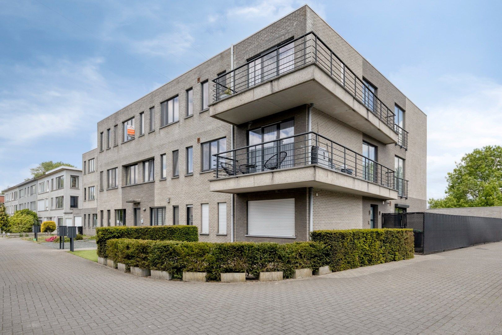 2-slpk appartement met terras en garagebox foto 2
