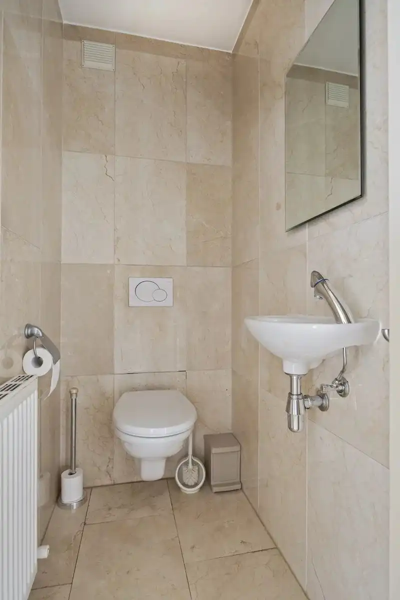 LICHTRIJK APPARTEMENT VAN 92M²  MET TWEE SLPK'S EN UNIEK TERRAS VAN 27M² IN KESSELT foto 11