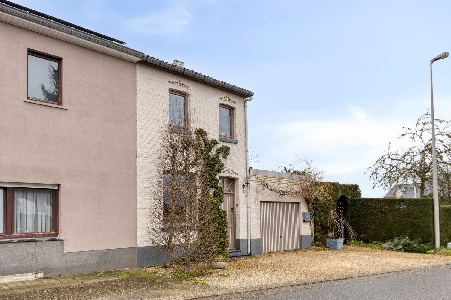 Karakteristieke, te renoveren woning met gezellige tuin en veel potentieel op een top-locatie te Lanaken foto 20