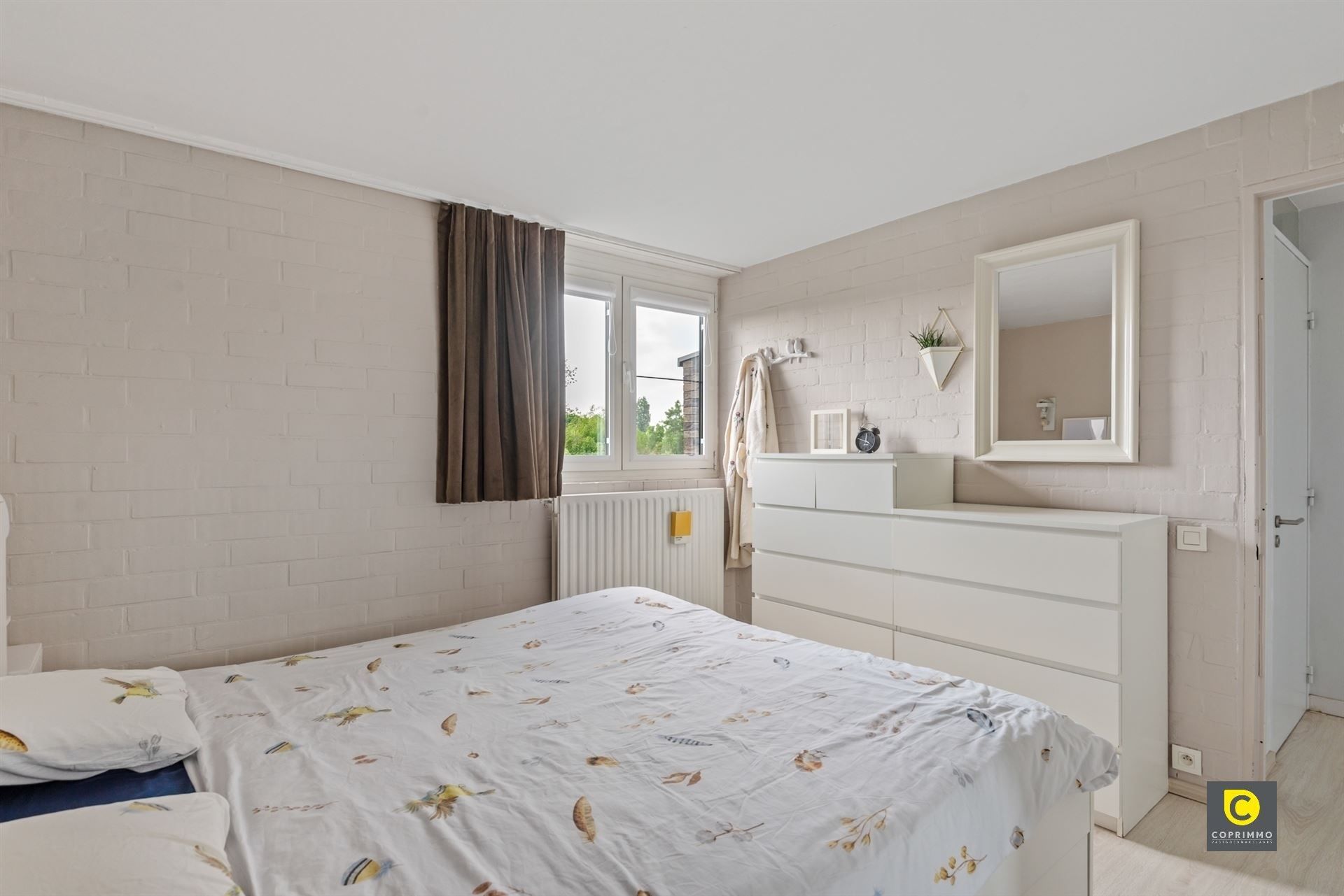 Woning:4slk,2 badk en ZWperceel foto 11