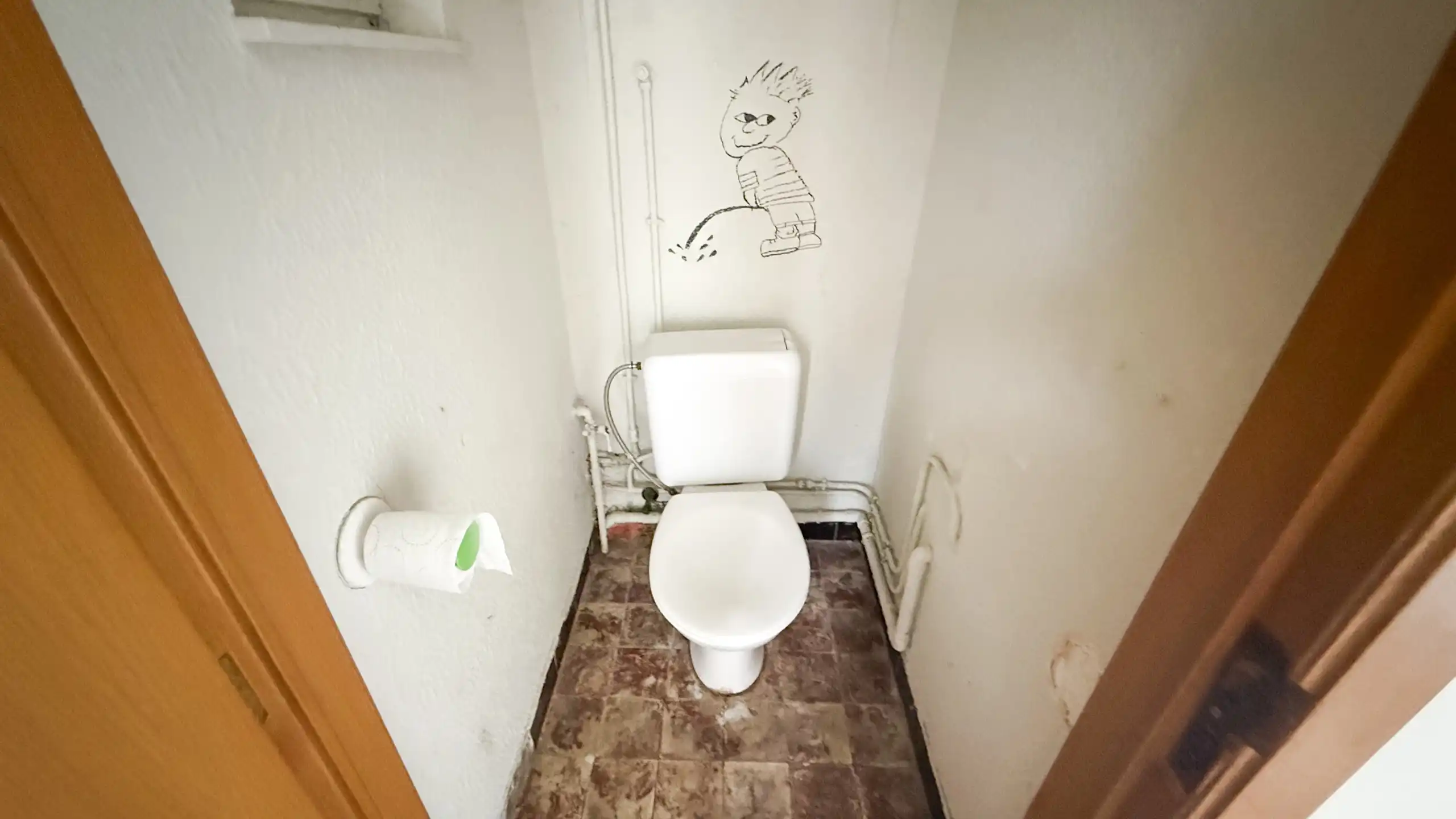Deels gerenoveerde woning met ruime leefruimte en 3 slpkms! foto 10