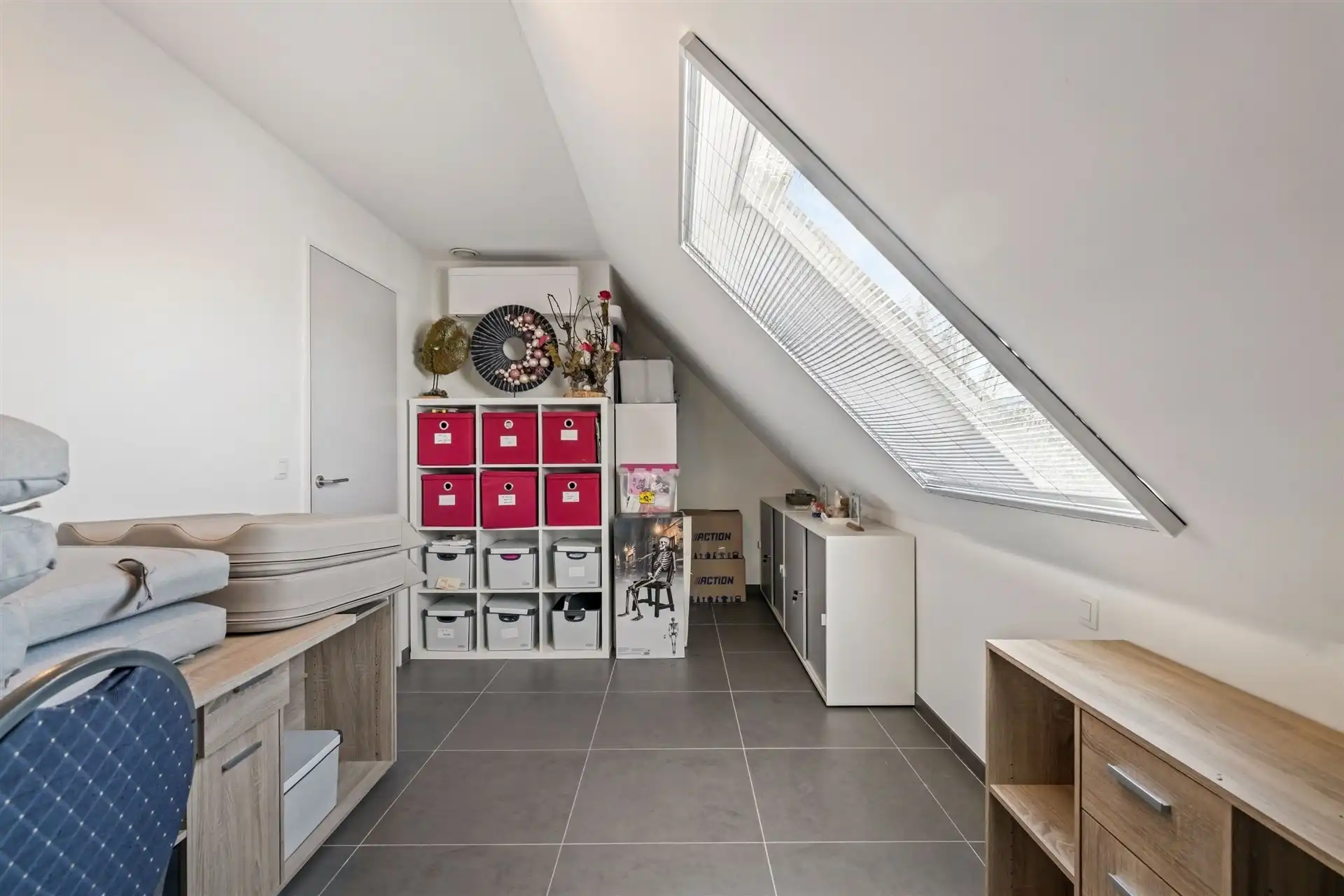 Instapklare gezinswoning met polyvalente ruimte in het hartje van Meerdonk foto 24