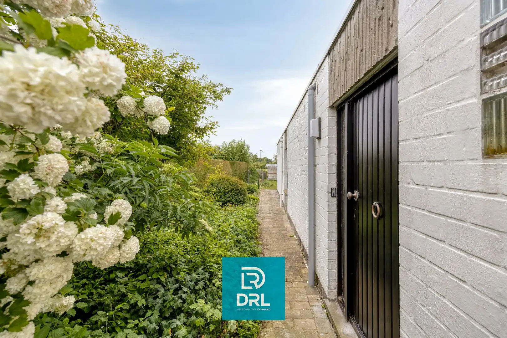 RENOVATIEVILLA met UITZONDERLIJK POTENTIEEL te ZUIENKERKE foto 3