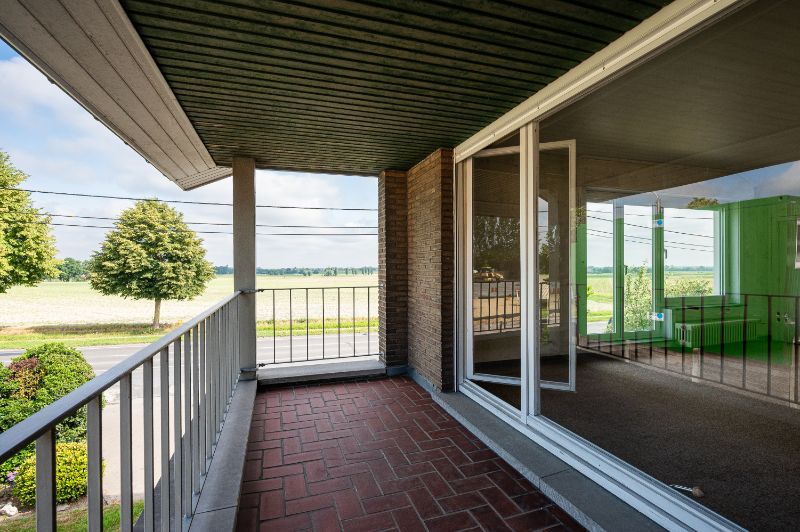 Degelijk gebouw met veel potentieel foto 20