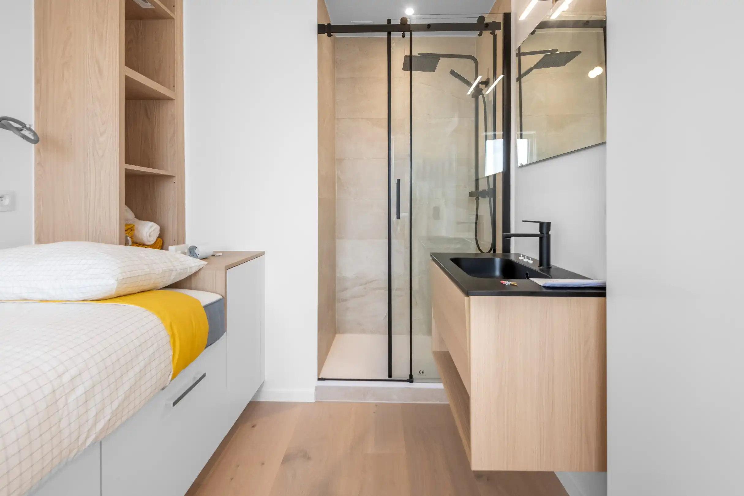 Zuidgericht hoekappartement in een villa residentie met open zicht gelegen op 100 meter van de Zeedijk foto 13