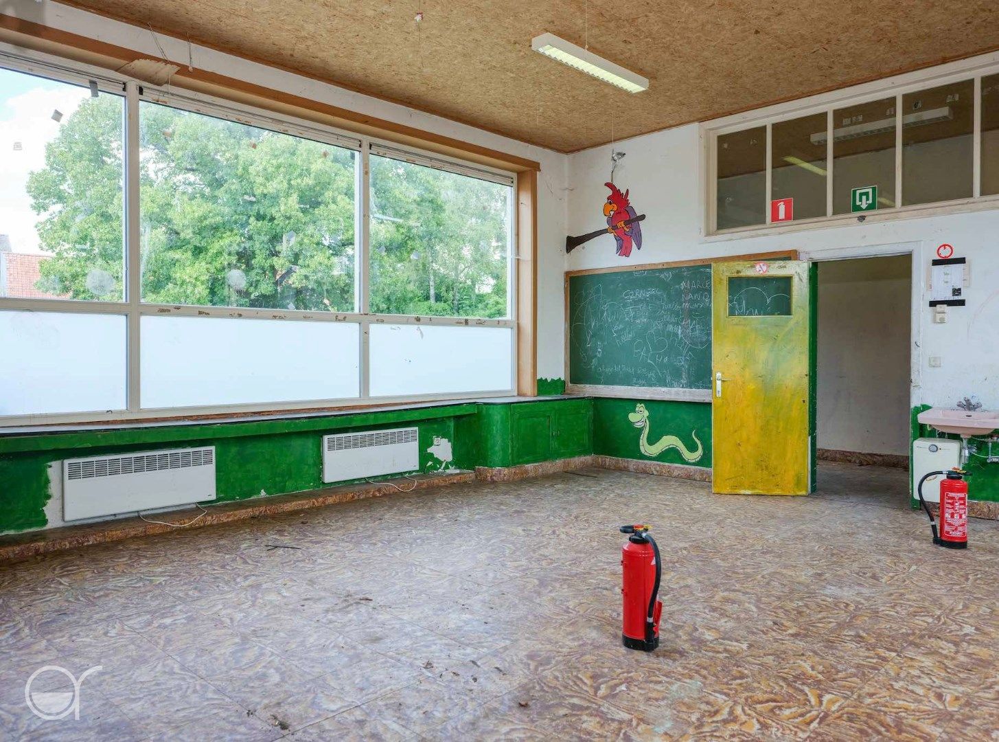 Oude school en jeugdaccomodatie te Bellem foto 8