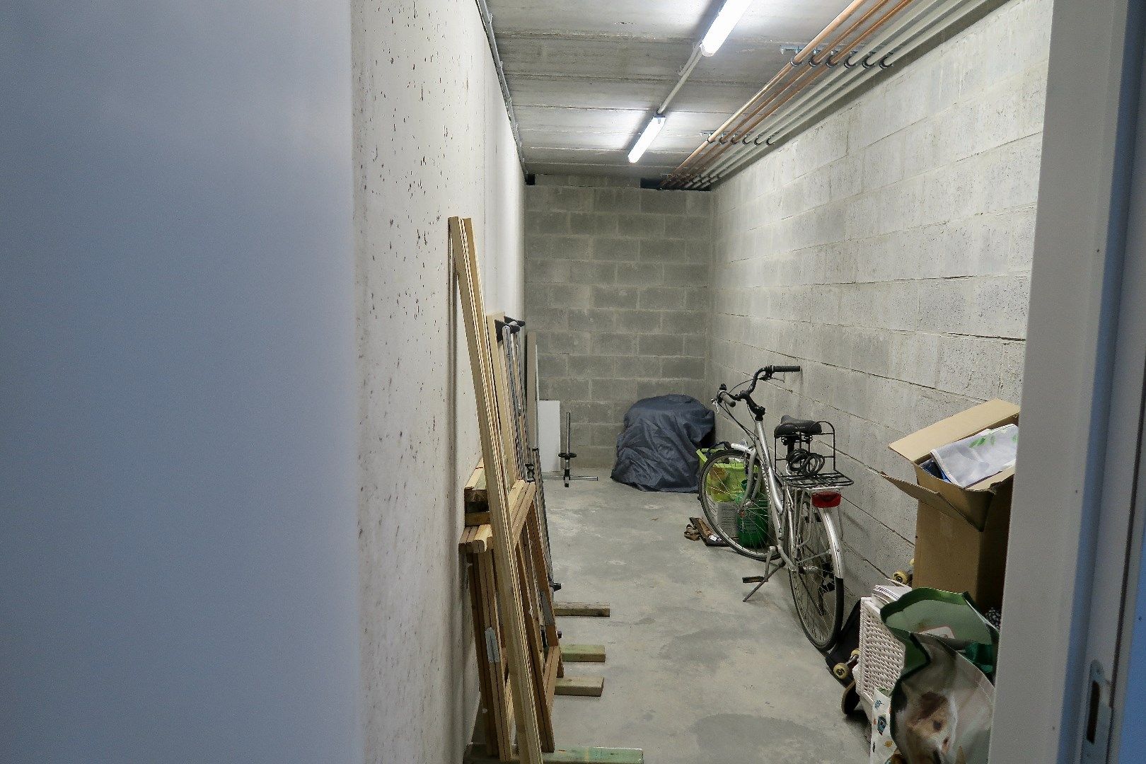 Bijna-nieuwbouw gelijkvloers appartement met tuin. foto 26