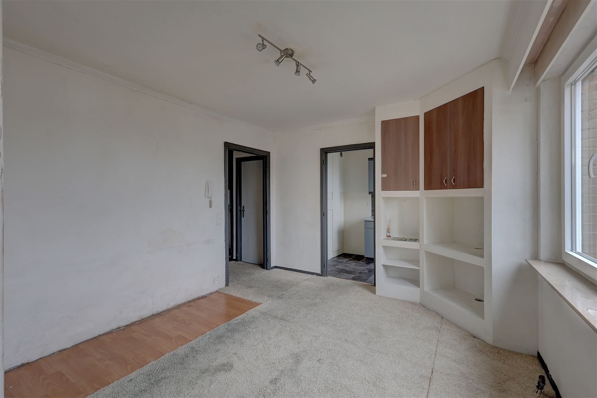 Studio met aparte slaaphoek in Borgerhout - verhuurd 5,8% netto rendement foto 3