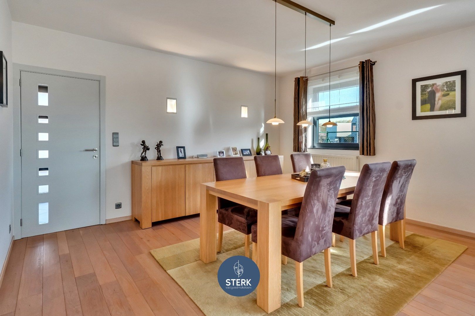 INSTAPKLARE GEZINSWONING MET EEN BEWOONBARE OPP. VAN 390 M² TE ZUSSEN !  foto 9