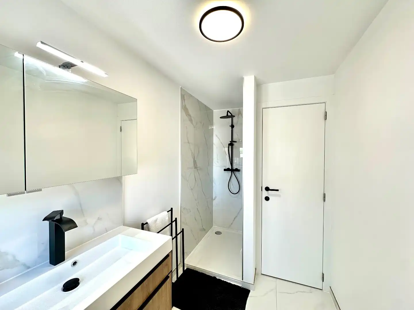 Prachtig gerenoveerde woning met 3 slaapkamers te Heers foto 19