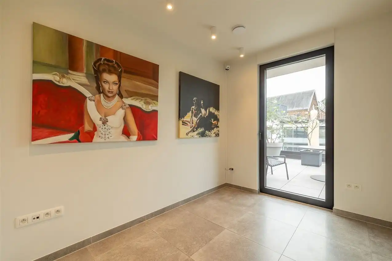 Exclusief penthouse in centrum - aankoop aan 2% registratie foto 12