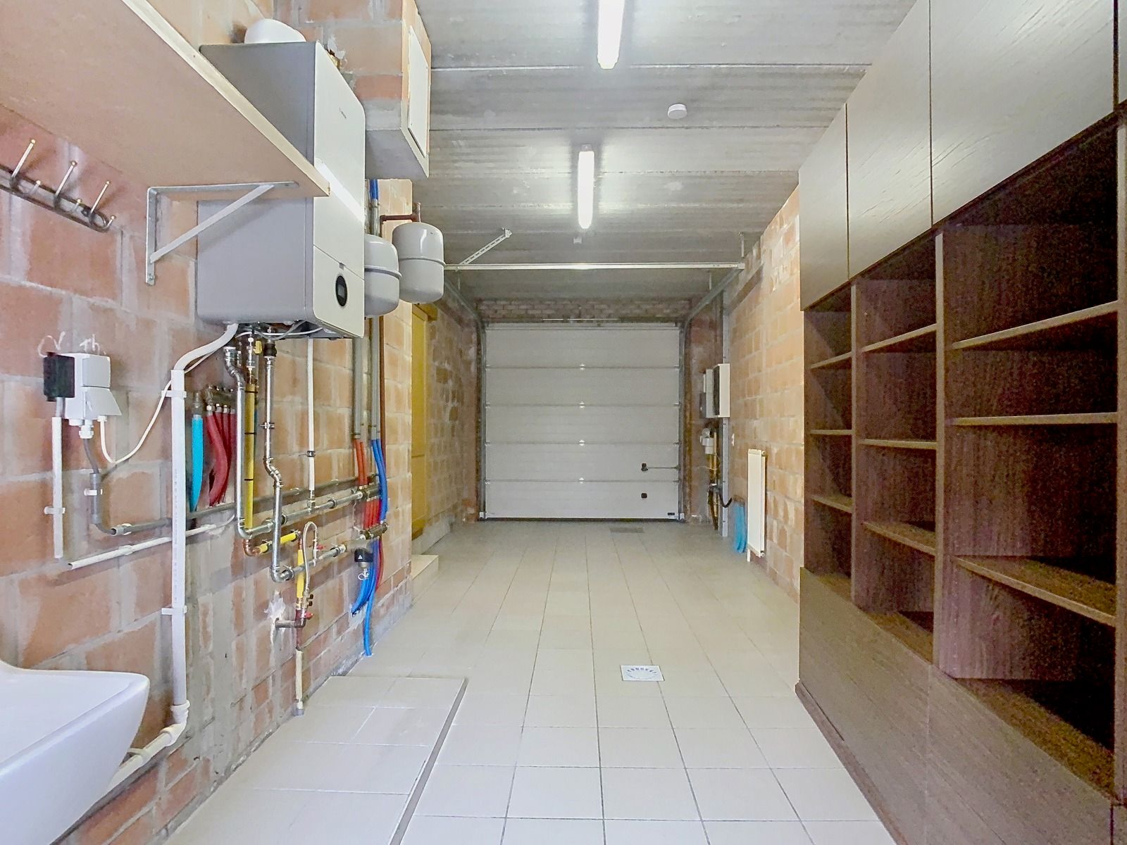 Instapklare woning met 3 SLPK, 2 badkamers, Garage én Tuin! foto 18
