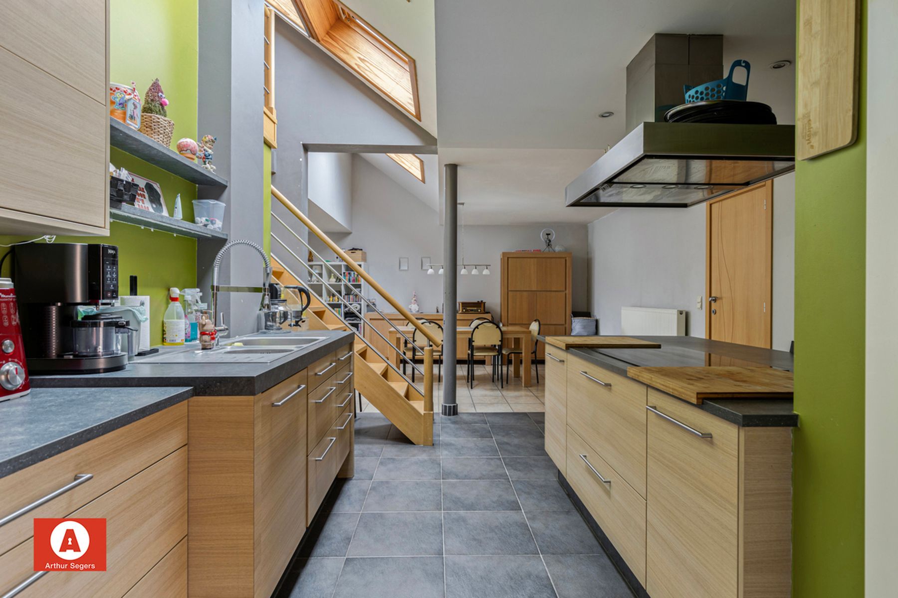 Ruime woning met handelsruimte op topligging in Malderen  foto 9