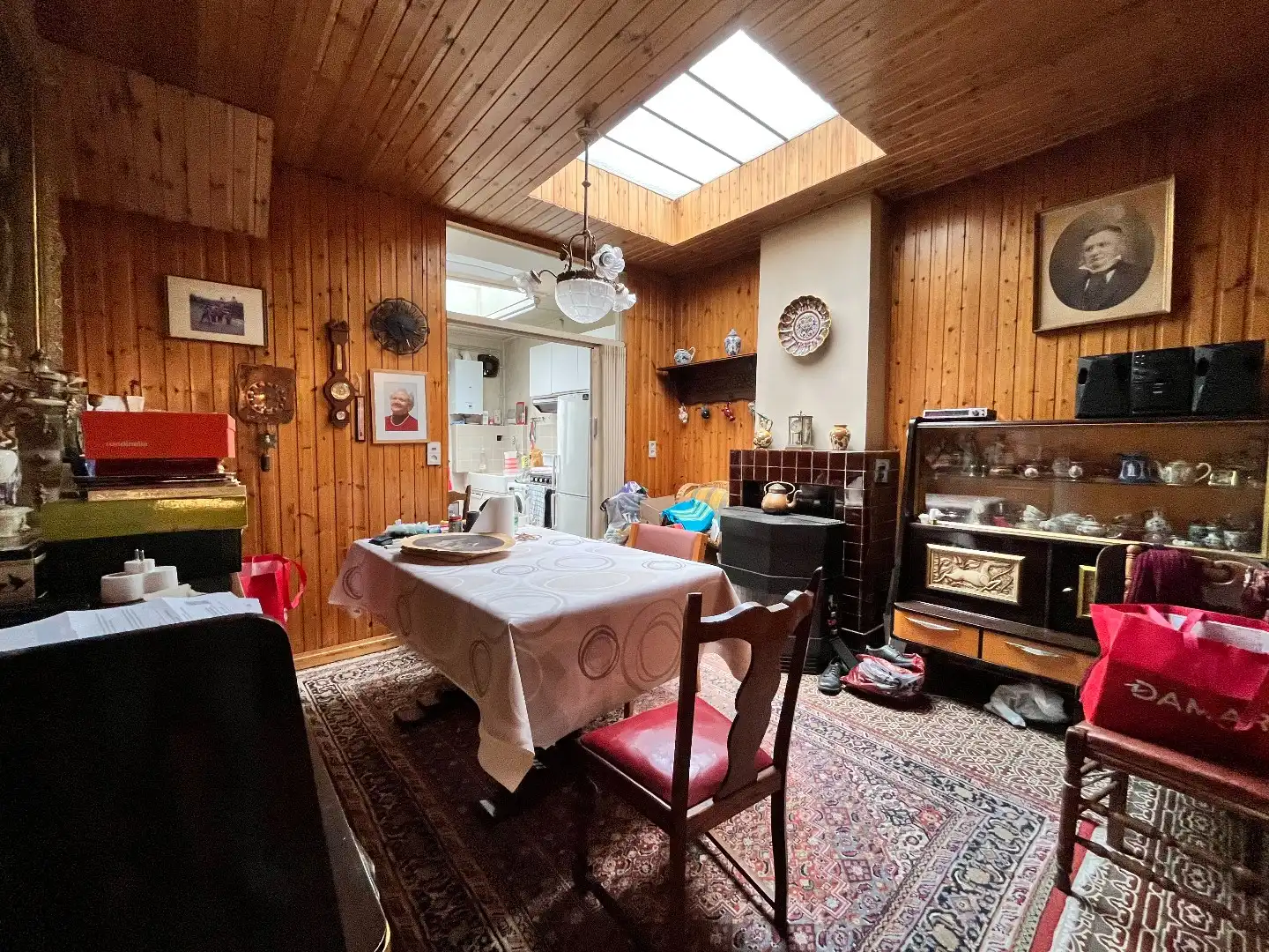 Te renoveren stadswoning met 4 slpk, koer en garage foto 4