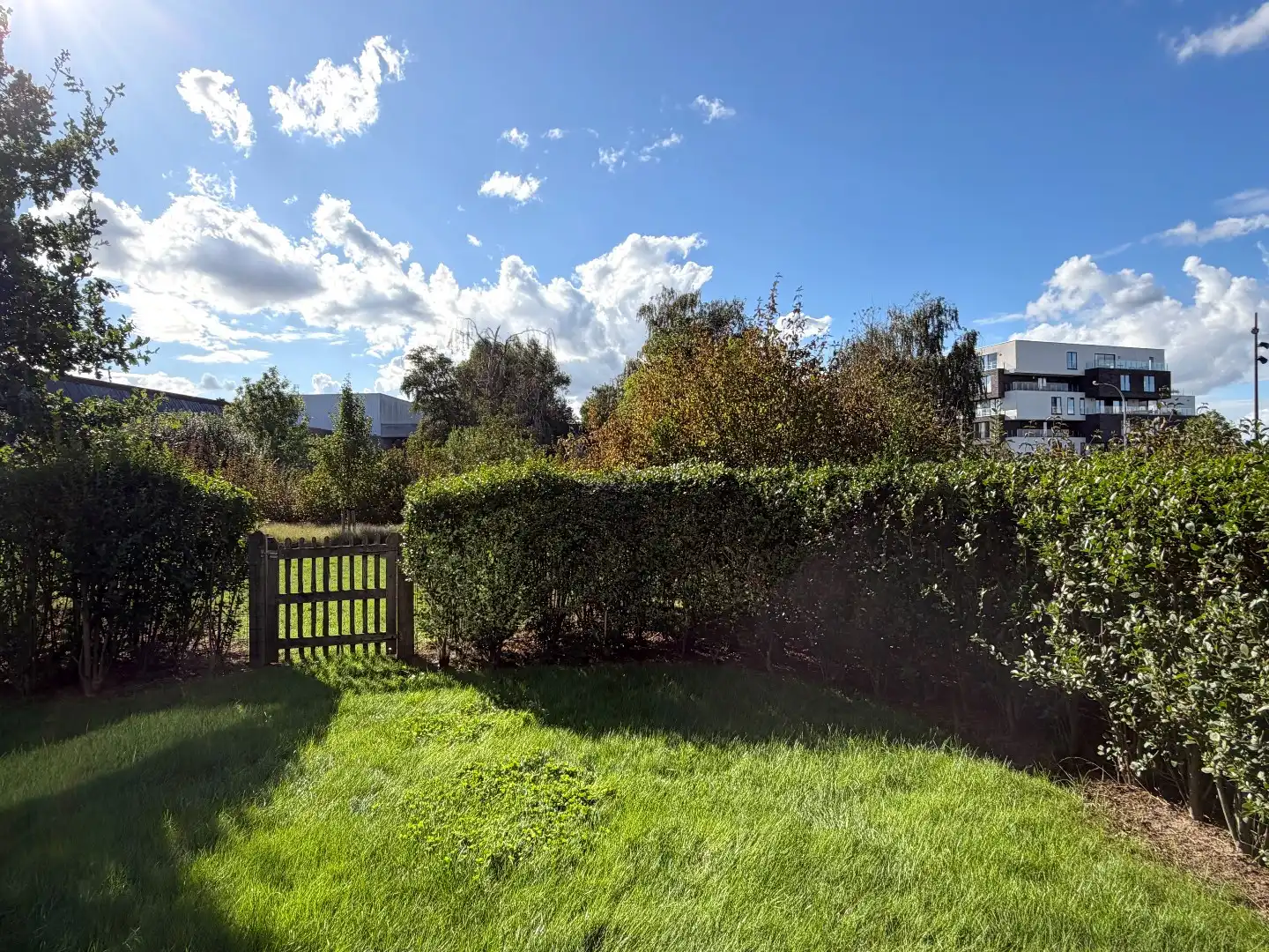 Prachtig appartement met private tuin aan de Lauwse Leieboorden! foto 16