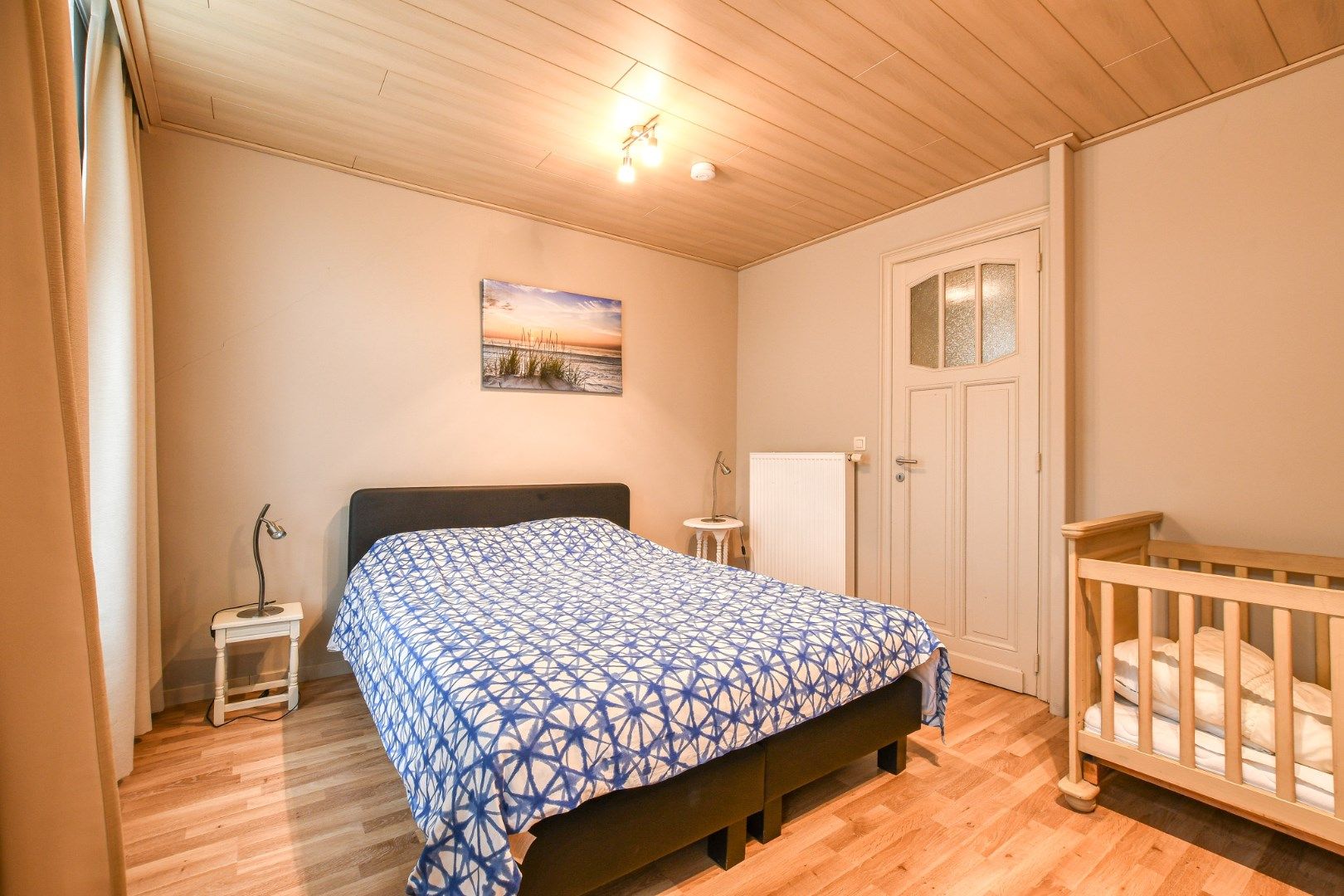 Opbrengsteigendom met 2 ruime appartementen en handelszaak op toplocatie! foto 26