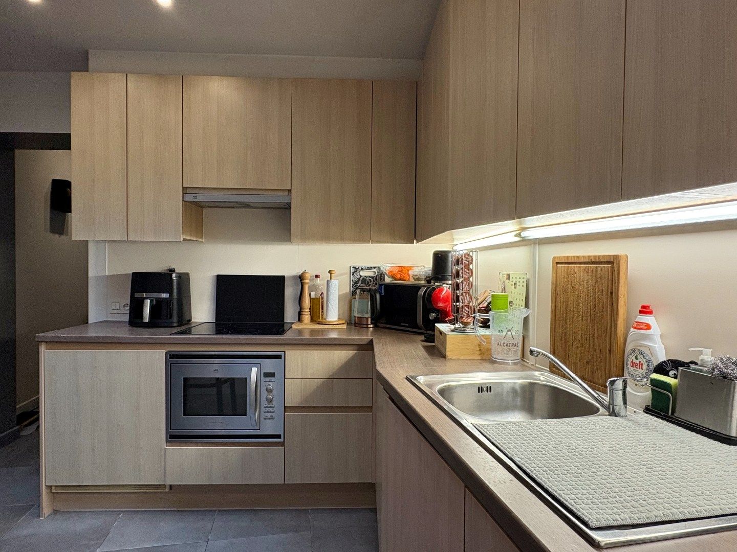 Tof maar vooral instapklare woning te Kortrijk! foto 4