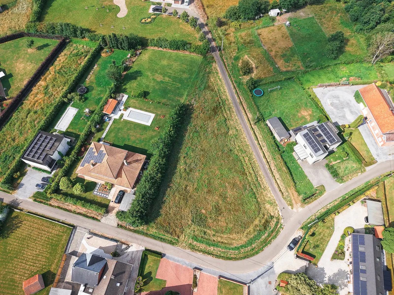 Perceel met mogelijkheden om uw droomproject te realiseren foto 5