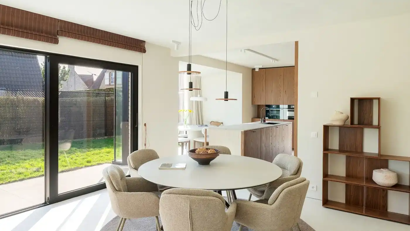 Alleenstaande en luxueus gerenoveerde villa op een rustige en residentiële ligging in Knokke foto 13