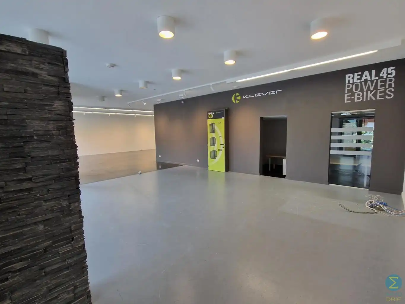 Commerciële ruimte te huur foto 3