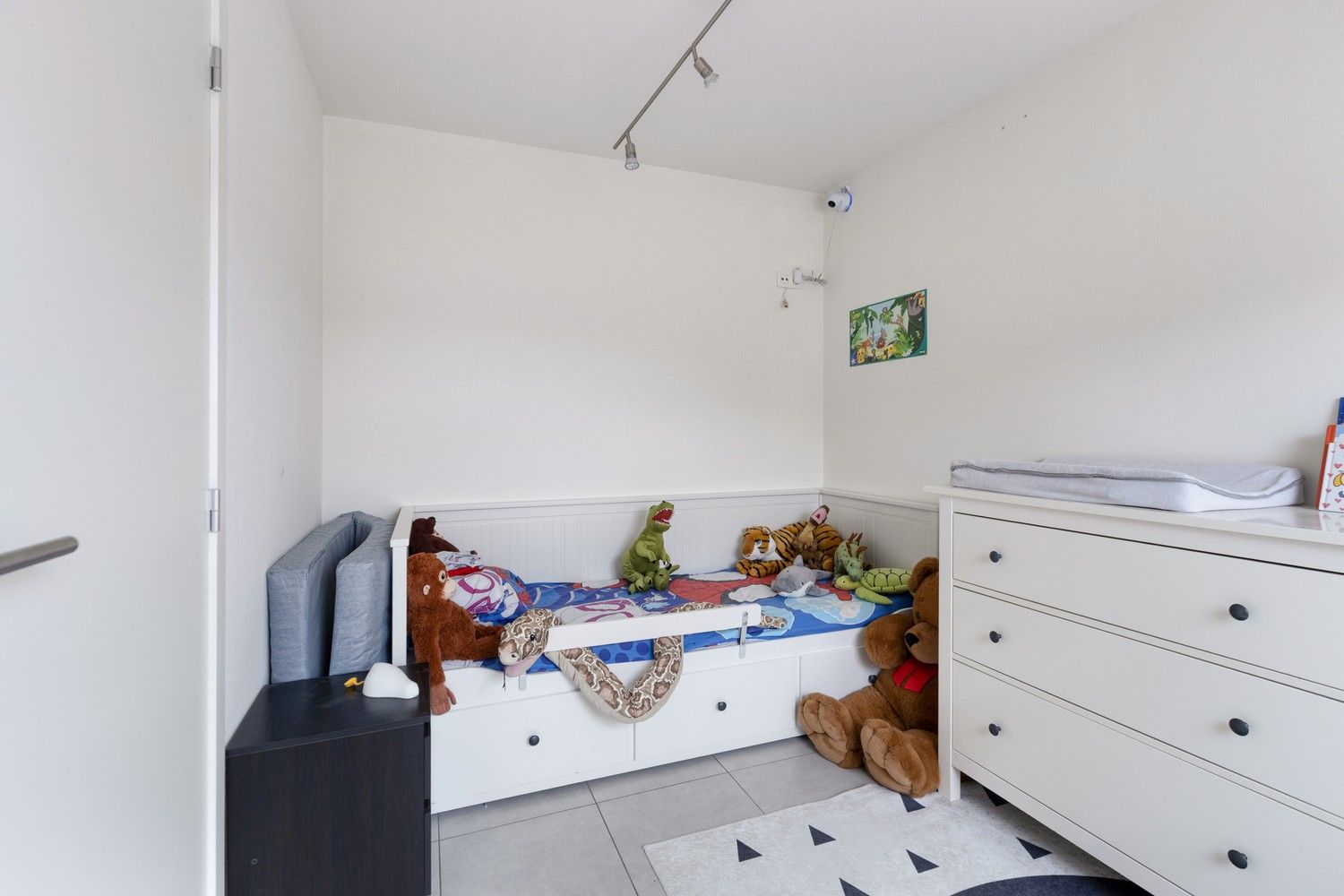 Instapklare en lichtrijke duplex met terras, garage én drie slaapkamers foto 21
