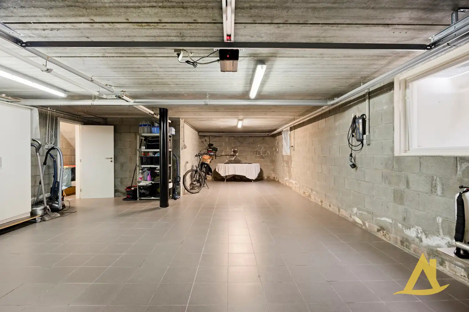 PRACHTIGE WONING IN LANDELIJKE STIJL TE LOKSBERGEN! foto 37