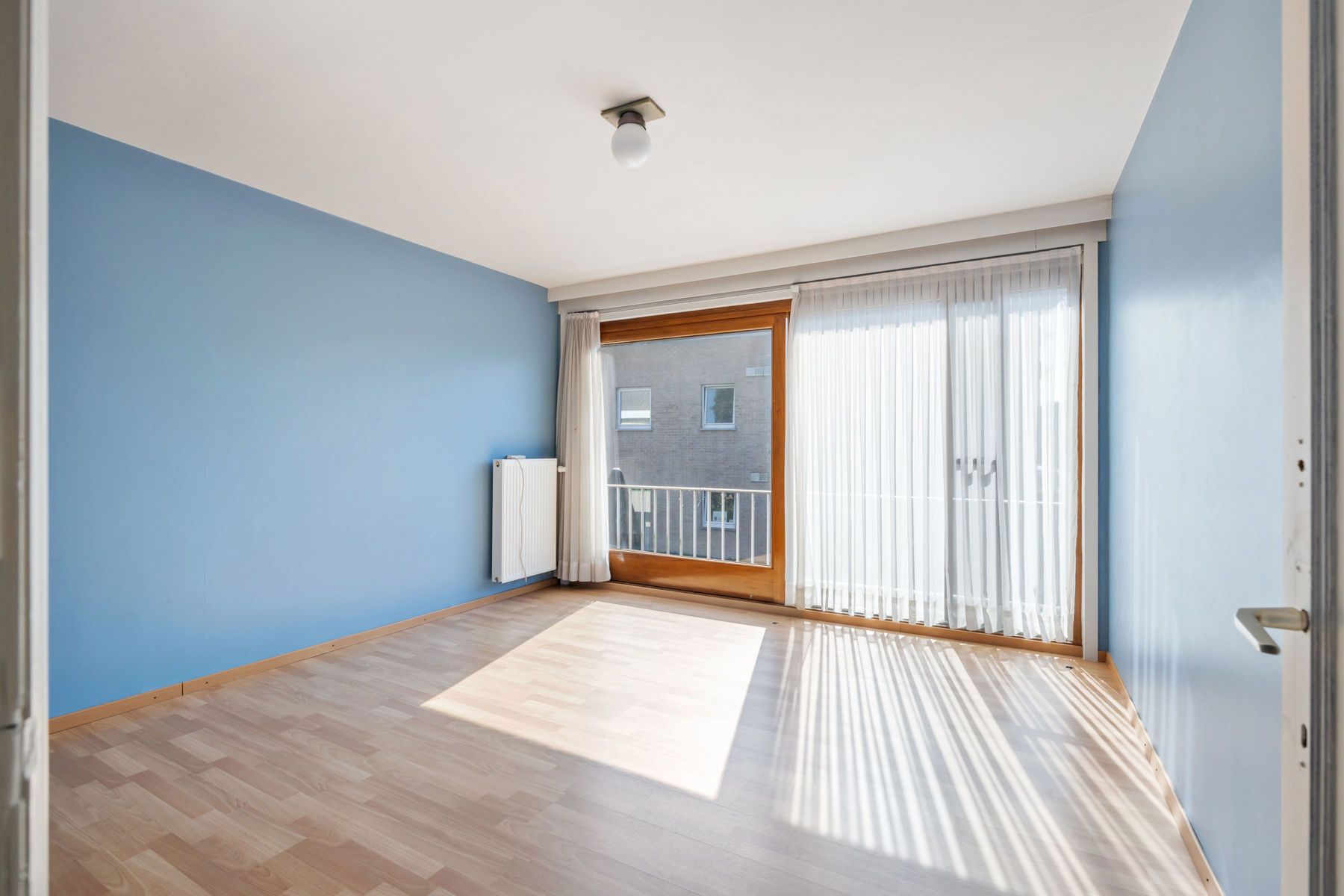 Zeer ruim appartement met 4 kamers foto 9