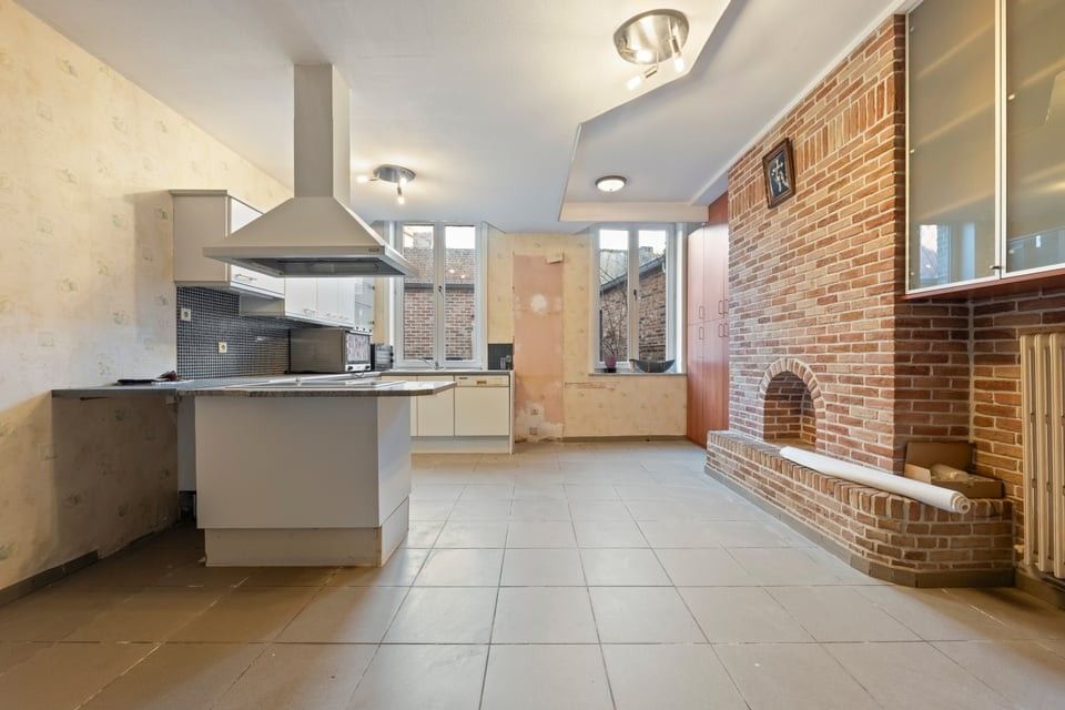 RUIM HANDELSPAND MET WOONST OP TOPLOCATIE IN ZOUTLEEUW foto 14