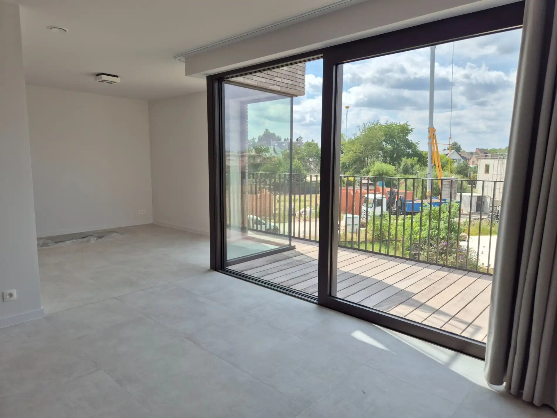 Nieuwbouwappartement met 2 slaapkamers en terras foto 4