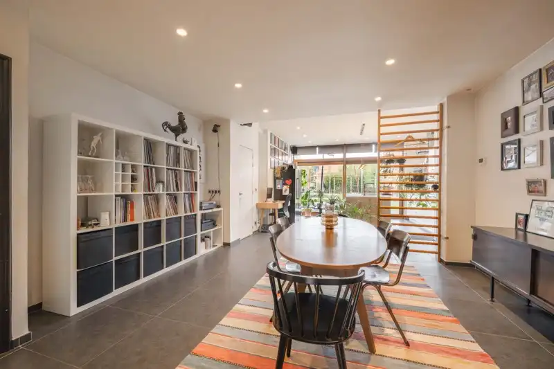 Verborgen parel met 3 slaapkamers en garage in Deerlijk TE KOOP! foto 4