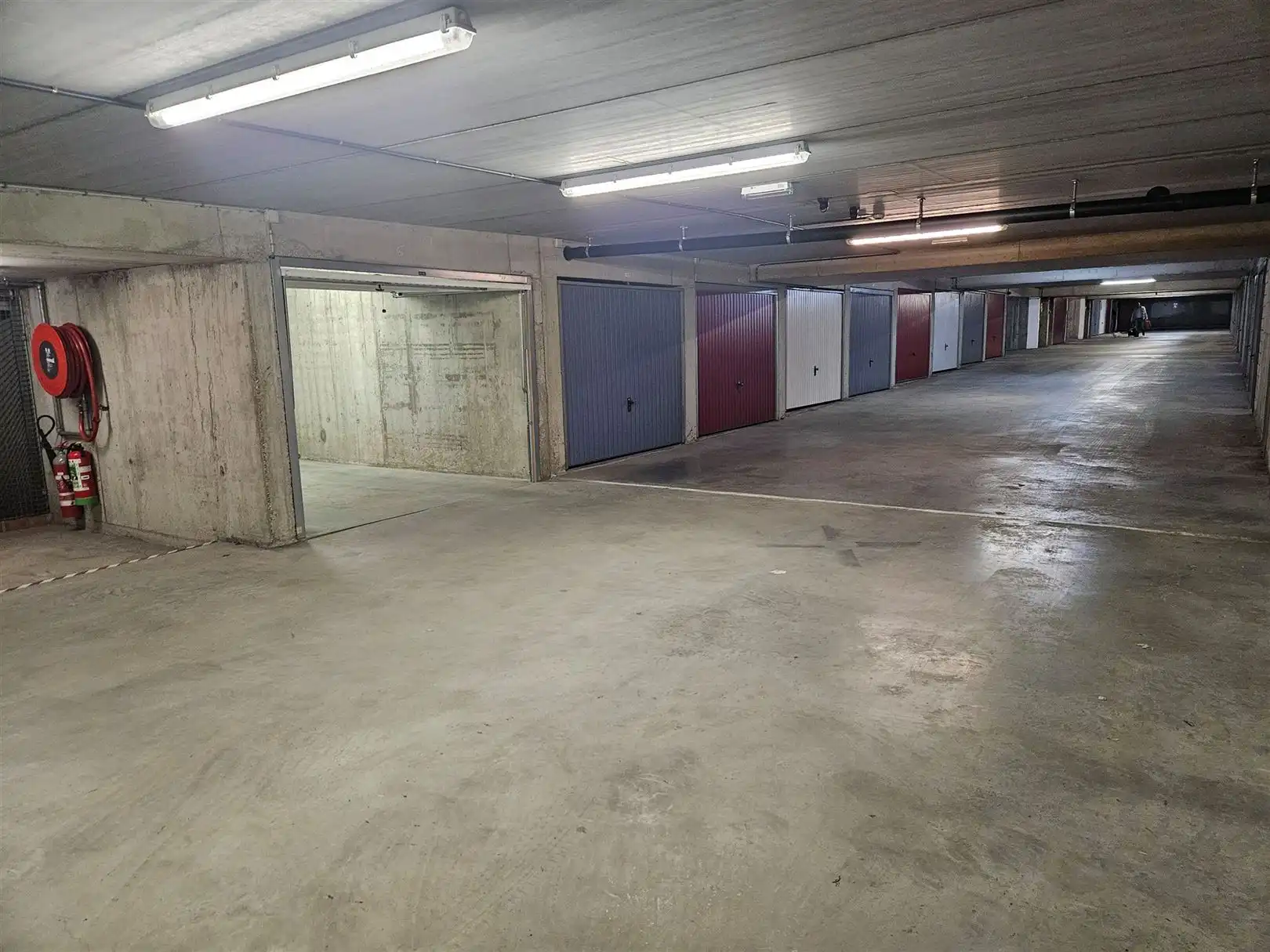 Centrale garagebox te koop foto 2
