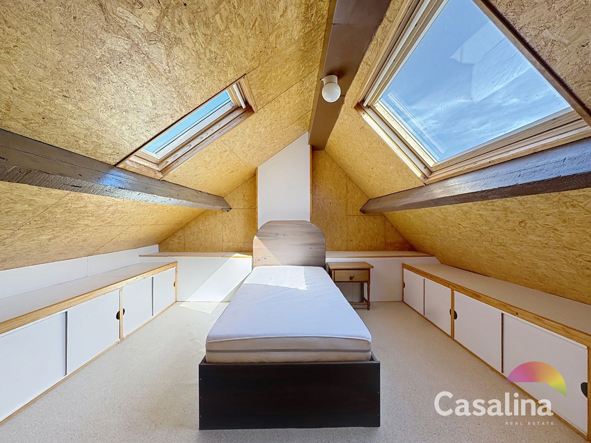Woning met tuin, garage en atelier - Veel potentieel foto 27