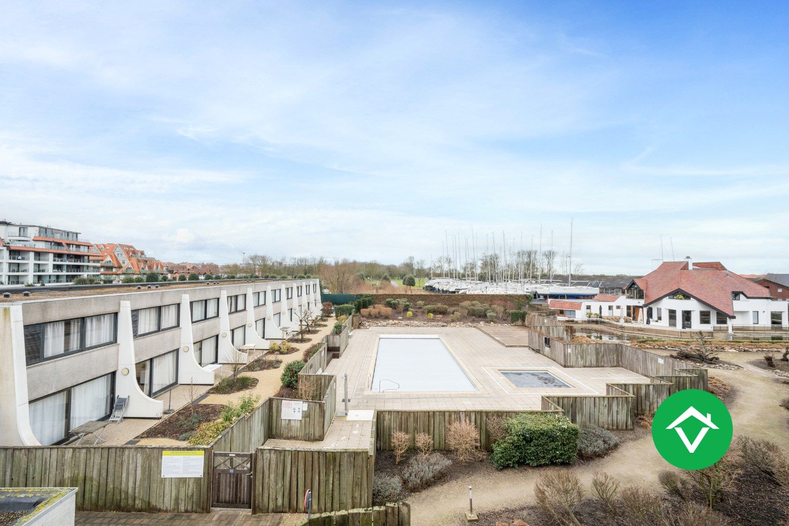 Instapklaar appartement met 2 slaapkamers en grote garage te Nieuwpoort foto 9