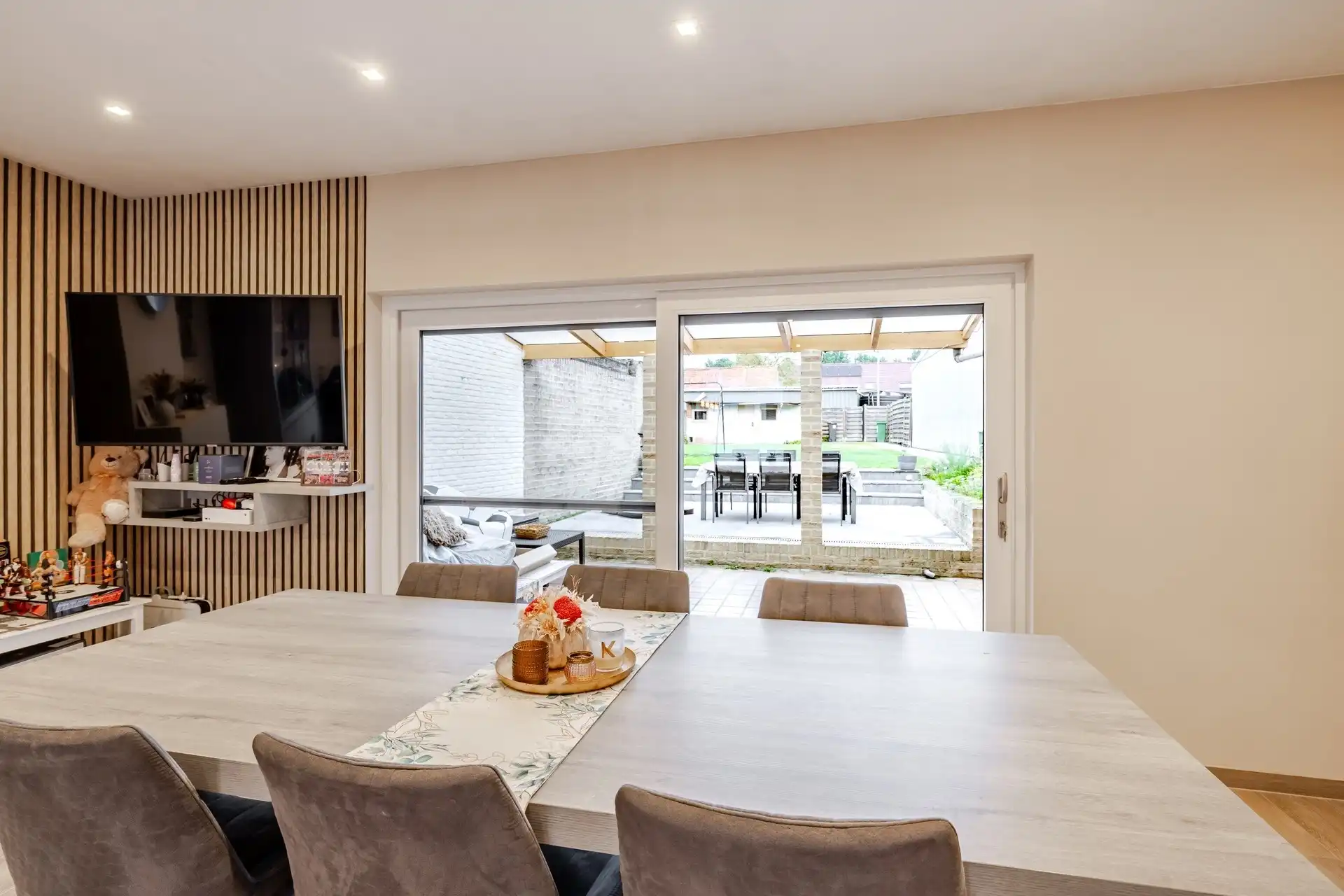 Mooie woning in centrum van Mere met 3 slaapkamers en tuin foto 7