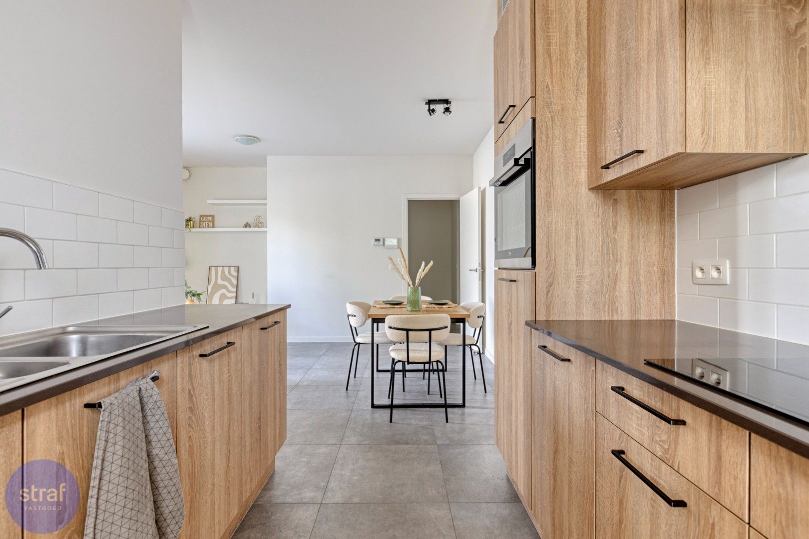 Nieuw en gezellig appartement met terras op toplocatie foto 6