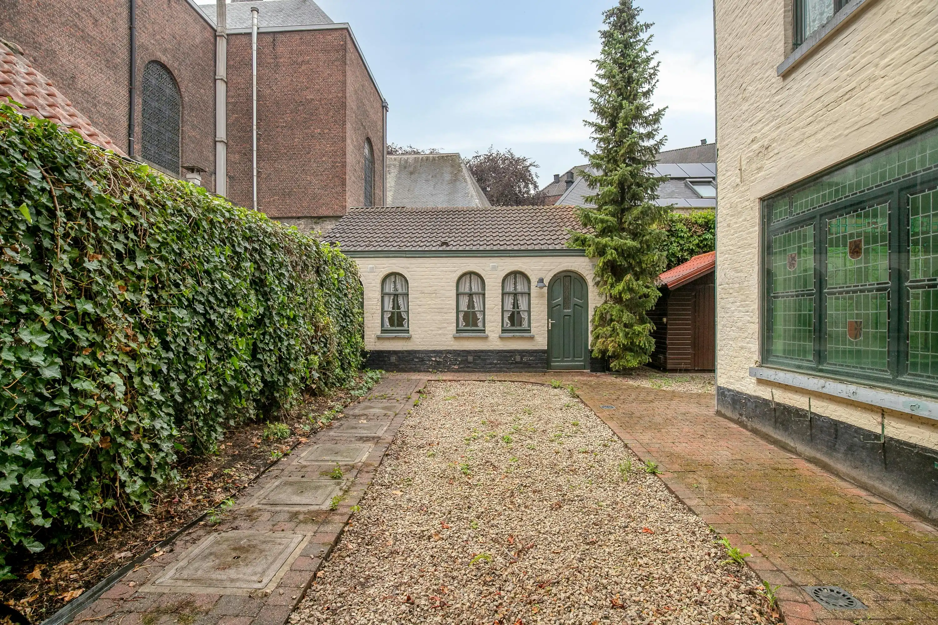 Karaktervol herenhuis te koop in stadscentrum van Brugge  foto 3