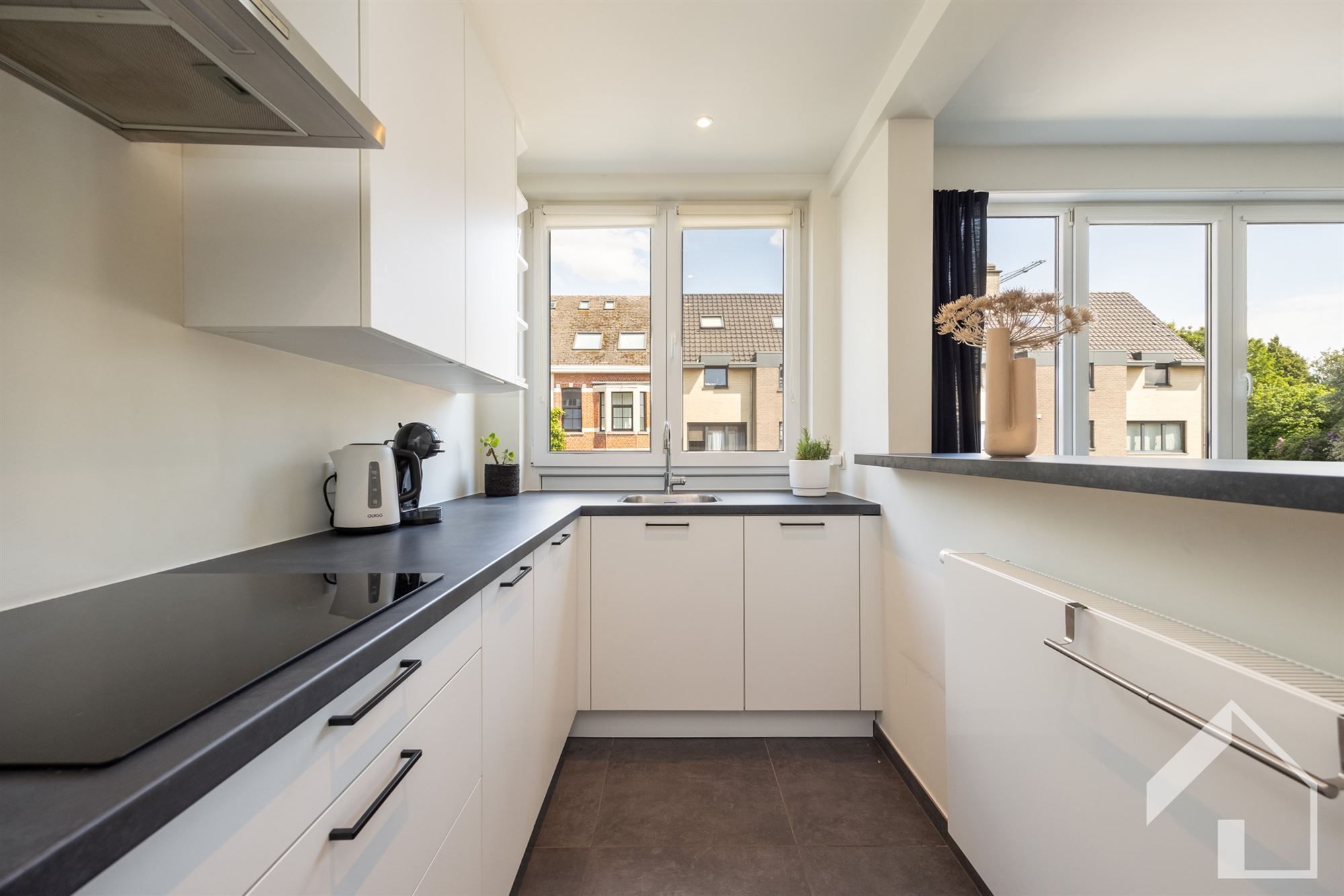 prachtig gerenoveerde 2-slaapkamerappartement foto 5